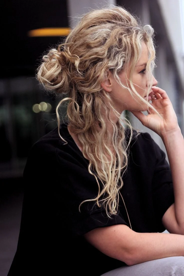 6a89fcd961005b74ff607bcf3d8dc02c--blonde-curly-hair-blonde-curls.jpg