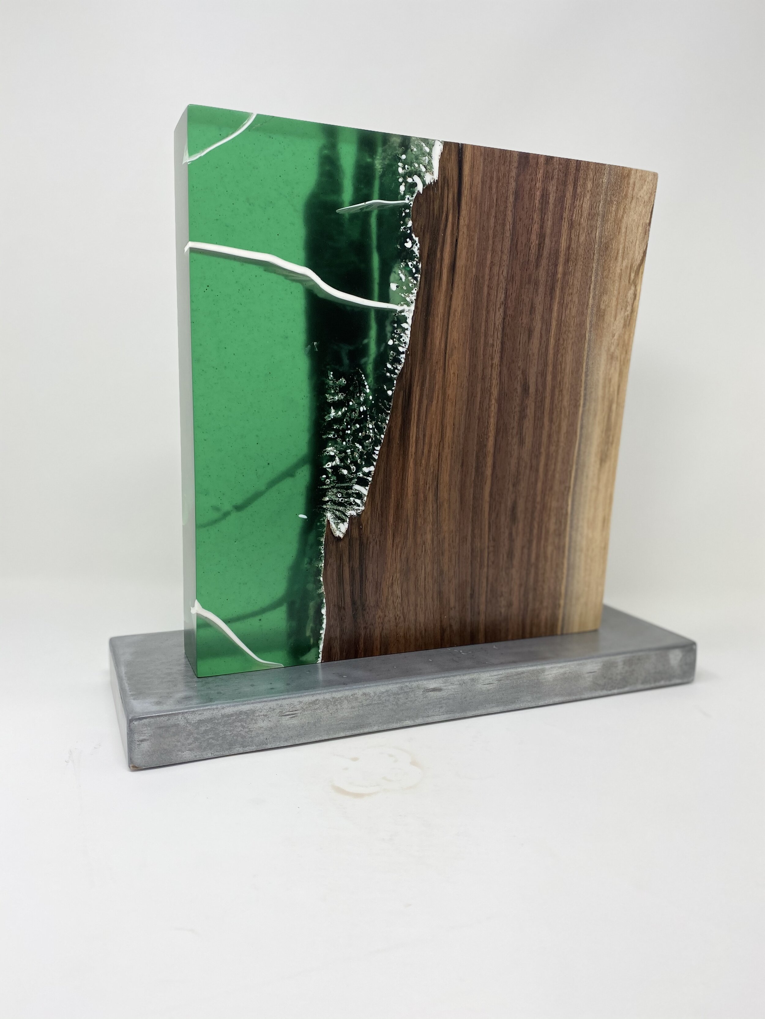 AB65F985-F3E8-4375-9024-ED9A40A26E7B