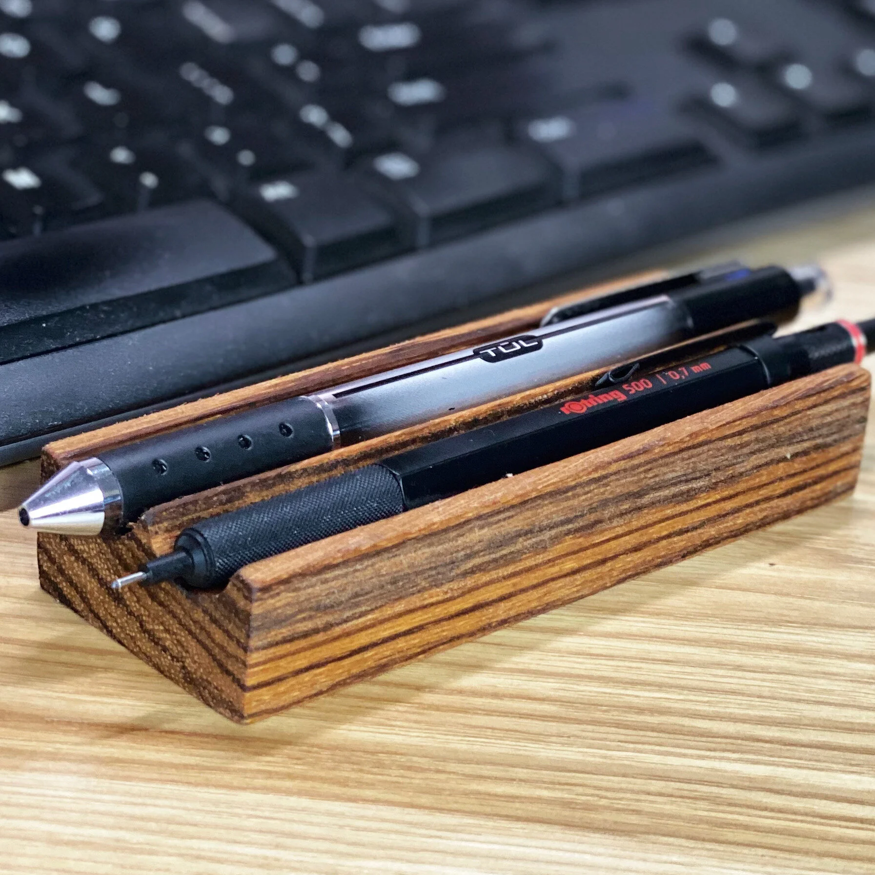 08D3E856-91F3-4FC7-AD29-9DB2F7BD4B0F