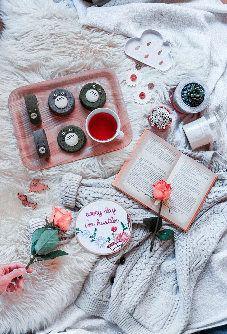 Flatlay days of my favourite things. Image via May Leong.