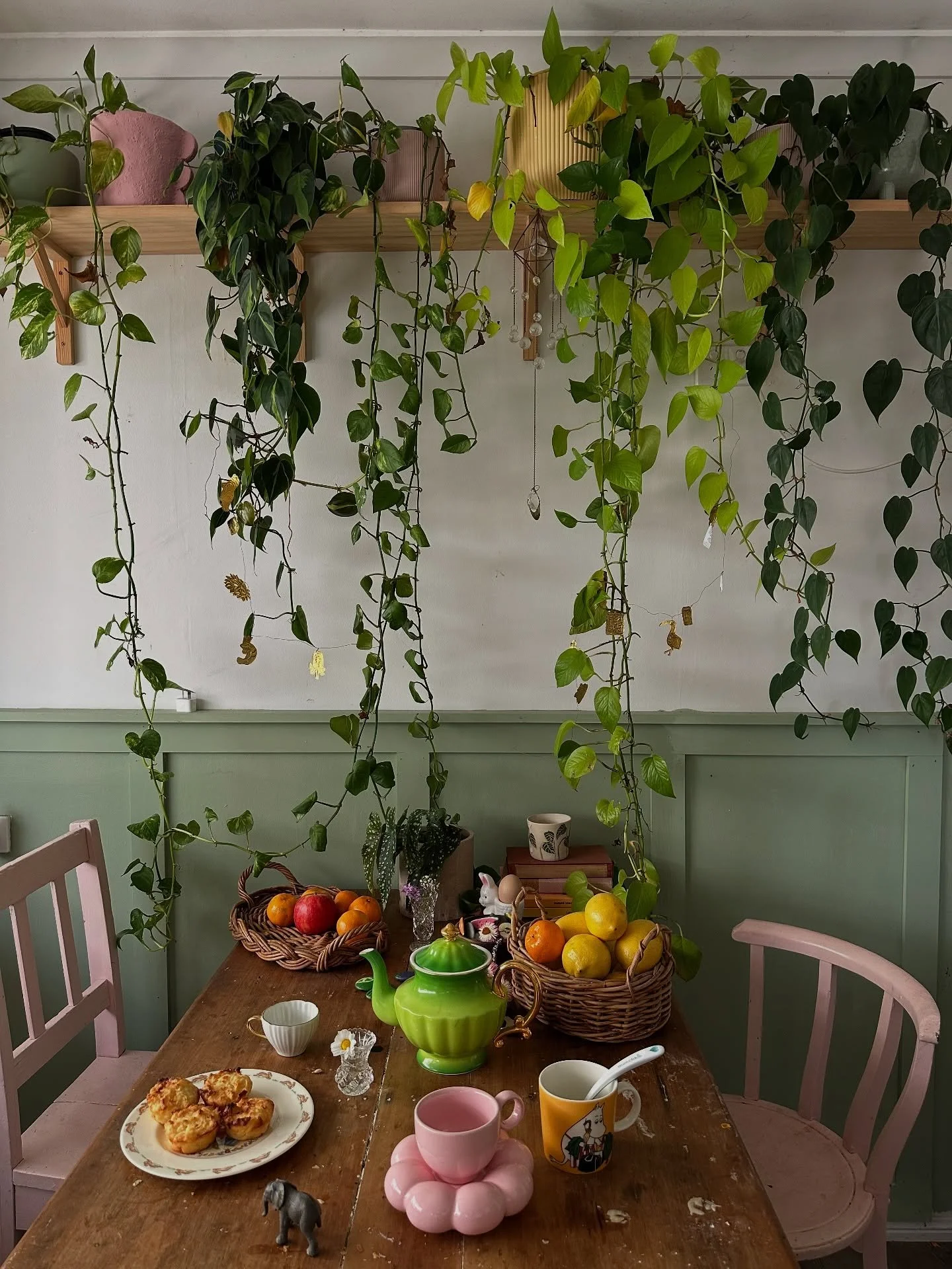 How are you guys doing? It&rsquo;s mandarin &amp; lemon season here. And I&rsquo;m waiting patiently for my lime tree to finally bear me some fruits. It&rsquo;s been 3 years 😅. 

I made some yummy ricotta lemon cake and hopefully have more time to t