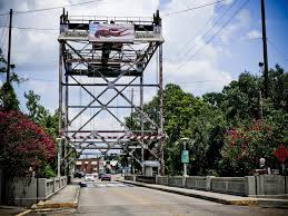 Breaux Bridge Bridge.jpg