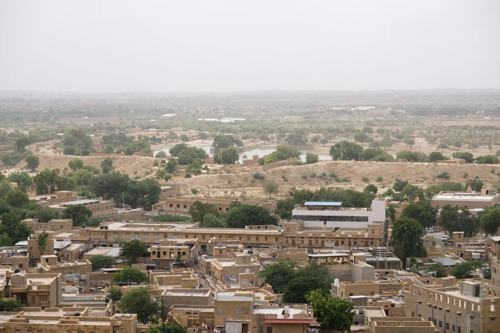 AJC04735.jpg