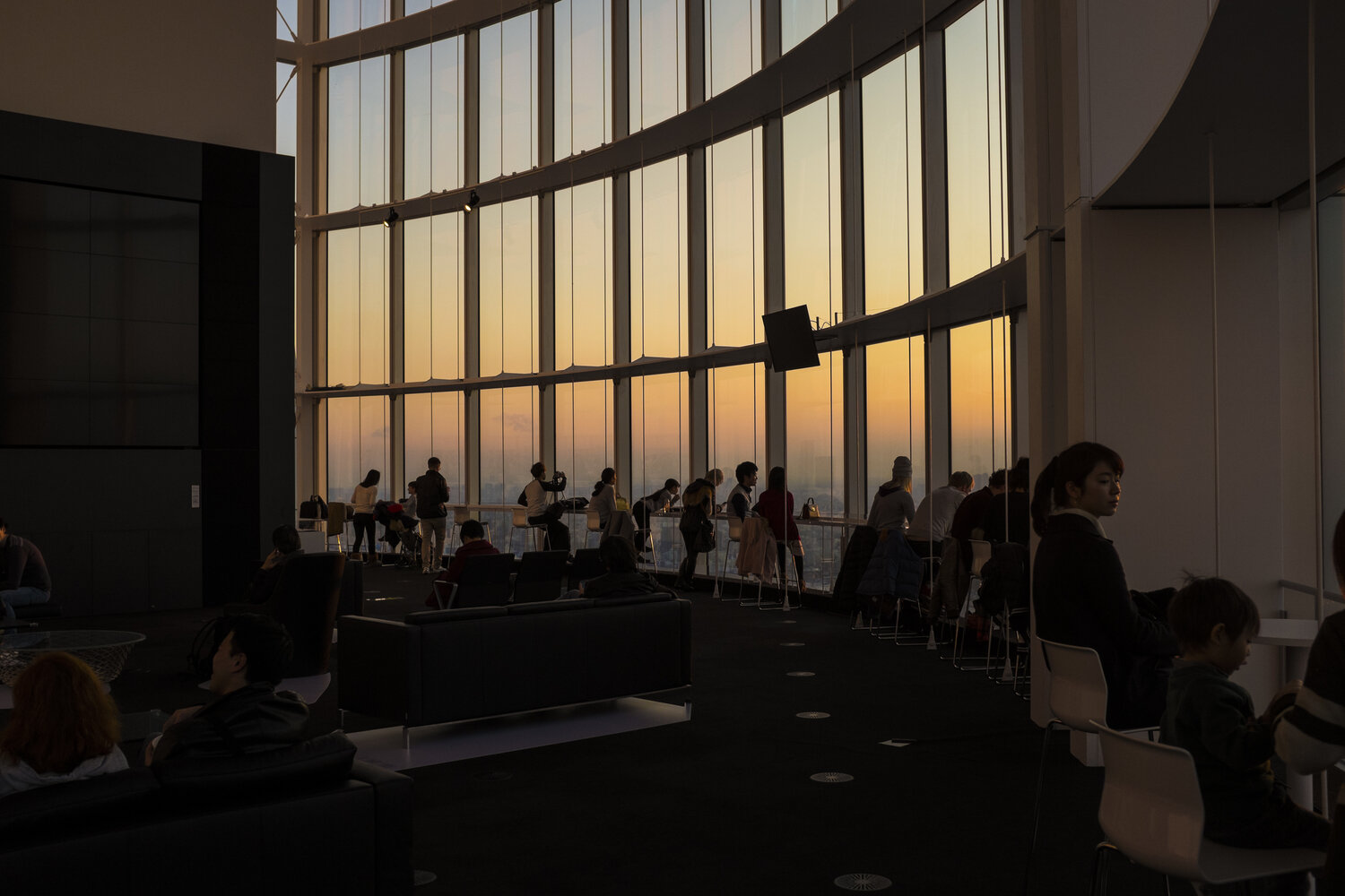 Mori Tower Lounge 1/10