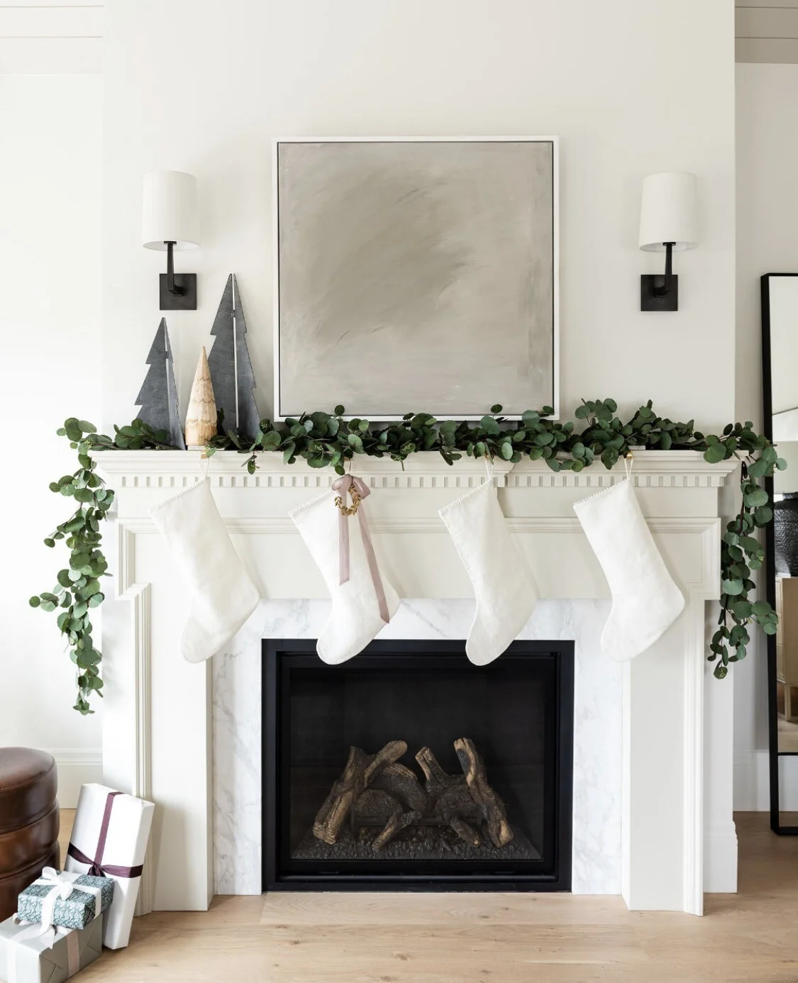 Friday Finds: The Twelve Decorations of Christmas!