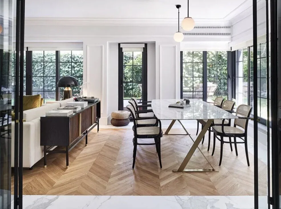 Home Crush: A Modern Chic Escape!