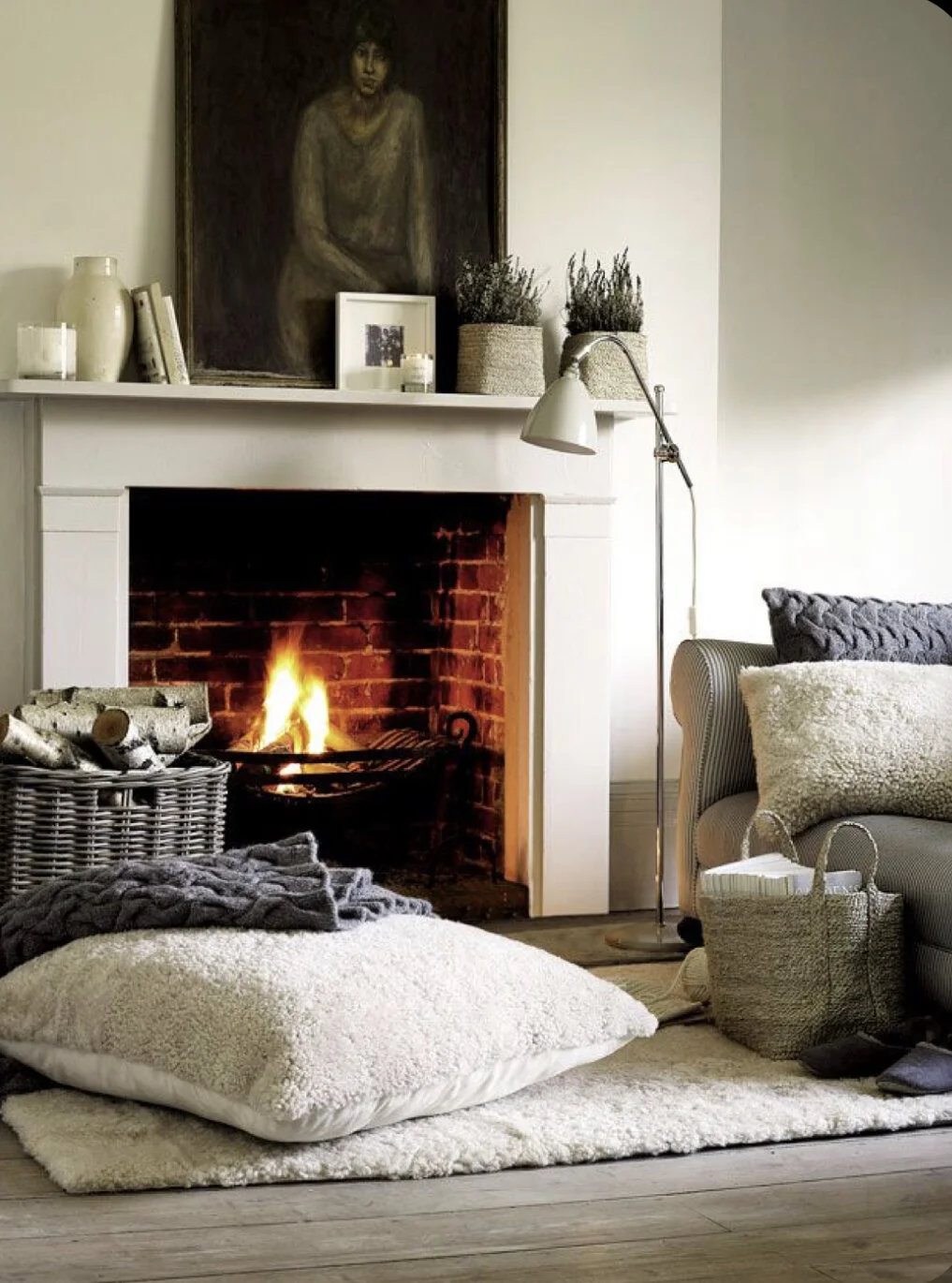 The Best Throw Blankets to Cozy up with this Winter!