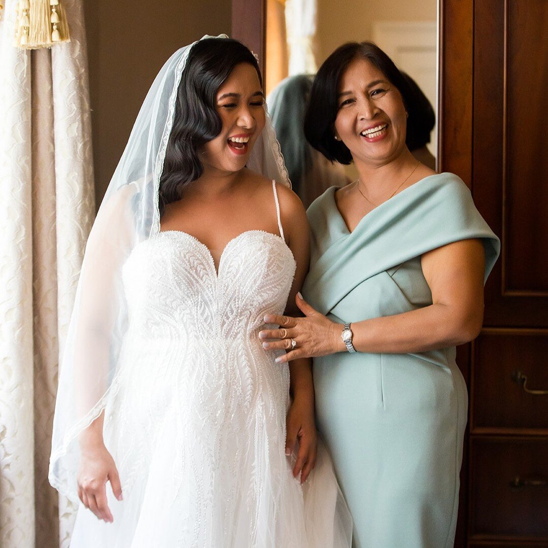 ❤️ Capturing The Moment Between The Moments ❤️ 
#motherofthebride #brideparty #bridetribe #weddingday #weddings #motherslove #weddinginspiration #mothersday #fatherdaughterdance #motherofthebridedress #sisterofthebride #family #weddinglove #familyfor