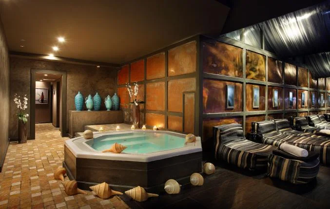 pr_308103402_Jacuzzi.jpg