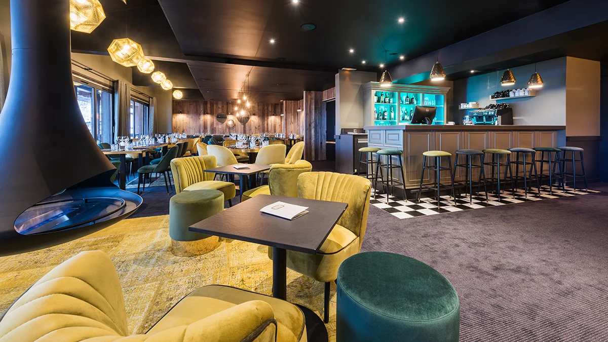 CF7 I La Cheminée bar.jpg