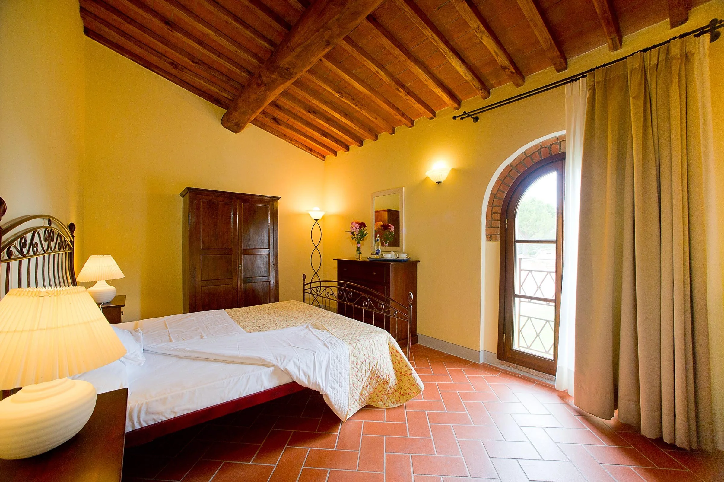€680/night. Accommodates 4 people // Apartment Pispola: Casale Dependence
