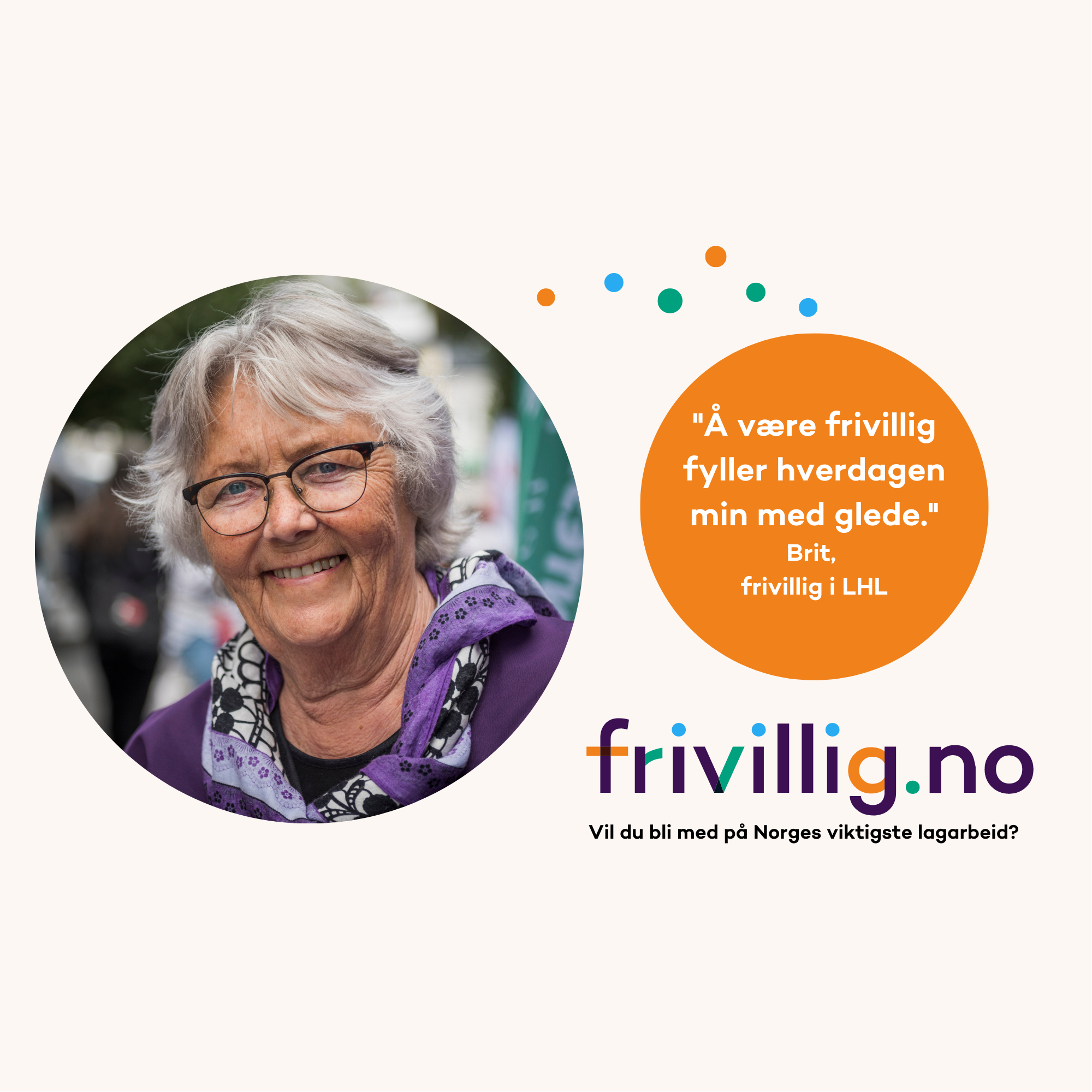 bilde av en eldre frivillig og en frivillig.no-logo