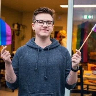 FRIVILLIGE KAN VINNE PRIS