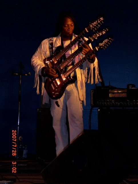 Bluefest 2007 031-LZ.jpg