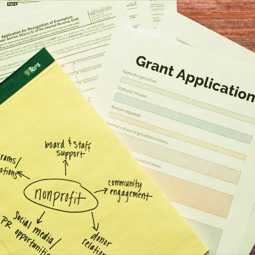 Why Smart Nonprofits Are Teaming Up With Content Writers