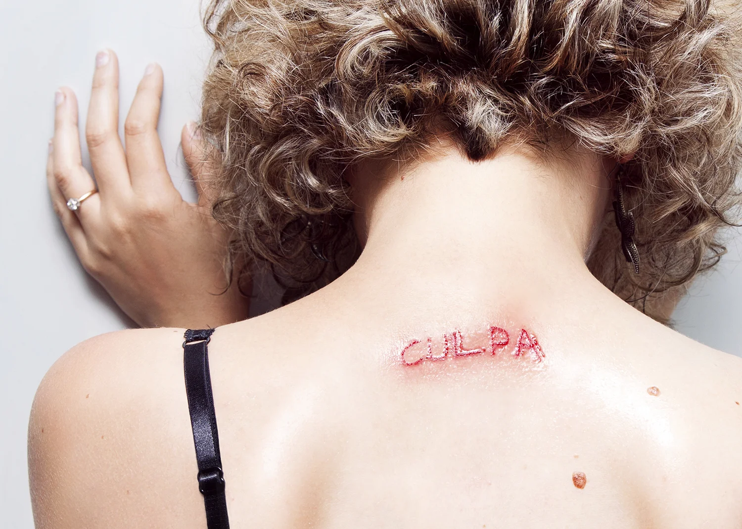 ©Natascha Stellmach The Letting Go: CULPA
