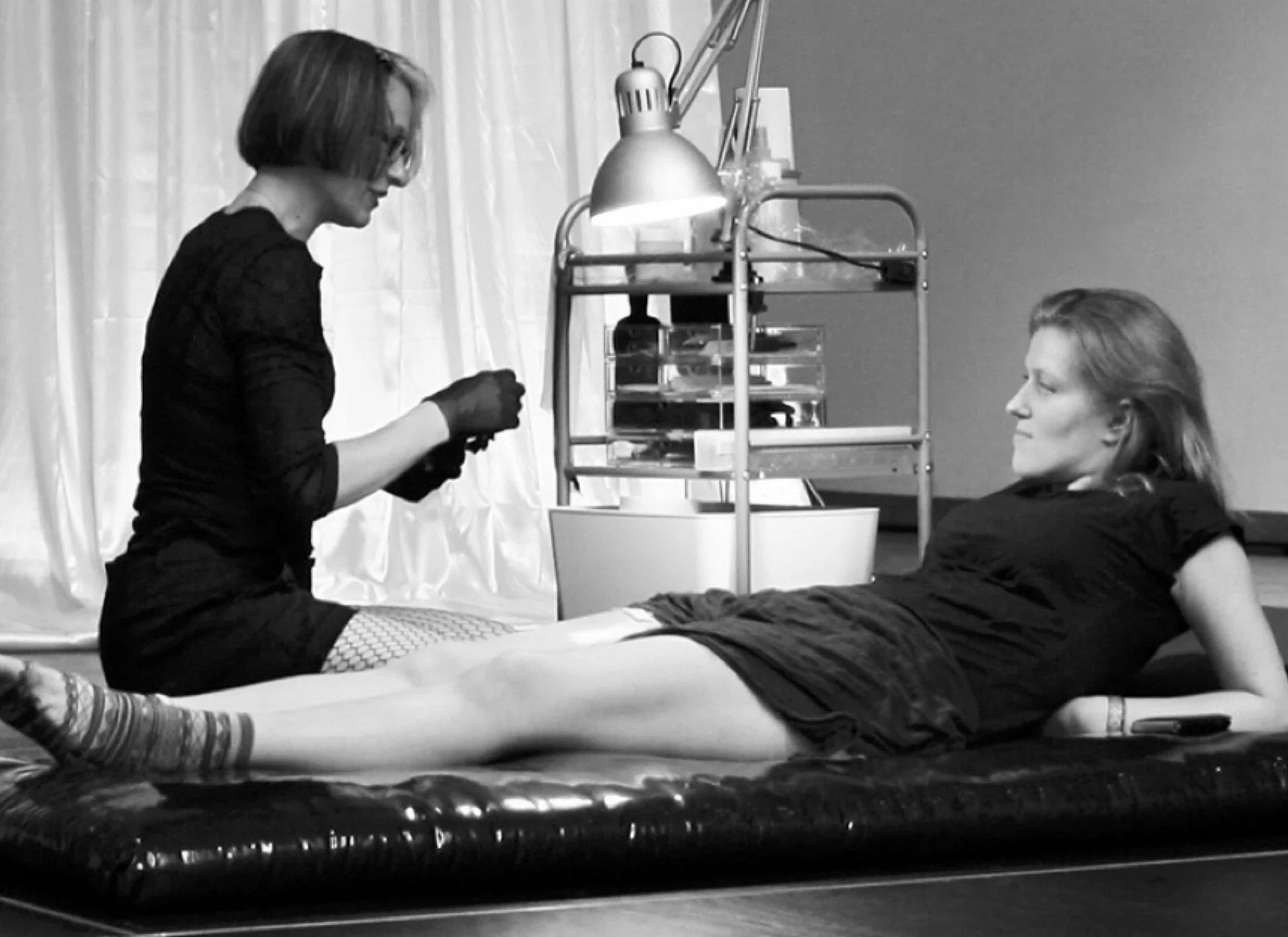 -Natascha-Stellmach-The Letting Go-Book-Teaser 06-p23-24.jpg