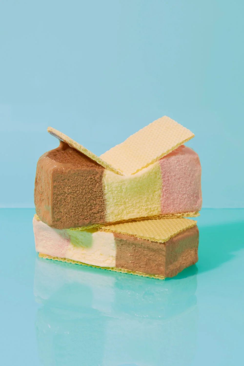 hannah-slaney-photography-still-life-ice-cream-wafer-1307.jpg