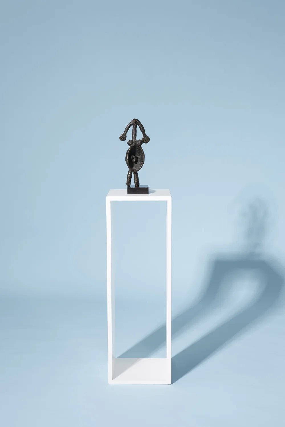 hannah-slaney-photography-commissions-30_03_17_Sotheby's_Sculptures_HS0198 copy.jpg