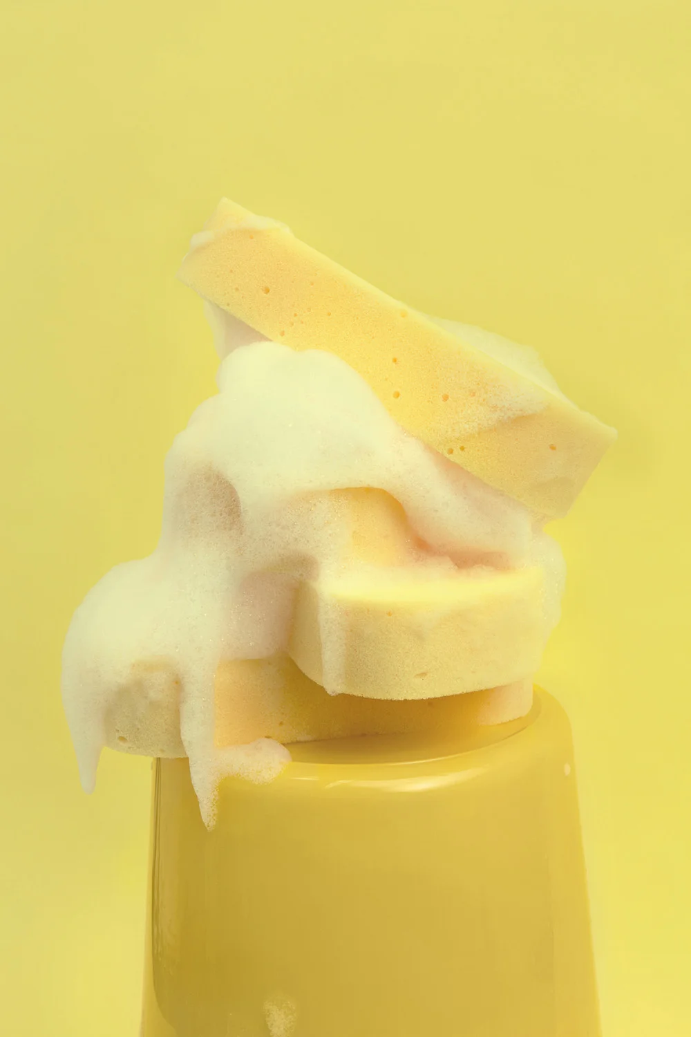 hannah-slaney-photography_still-life-summer-fete-Summer_Fete_Sponge_2_HRF1.jpg