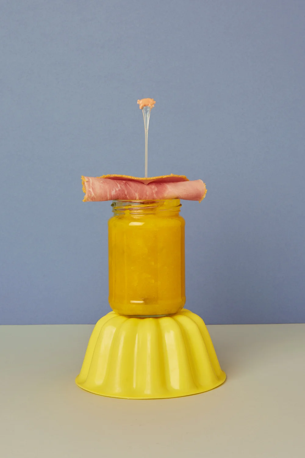 hannah-slaney-photography-still-life-coach-trip-8-jello-jelly-picalilly-ham-pig-2205.jpg