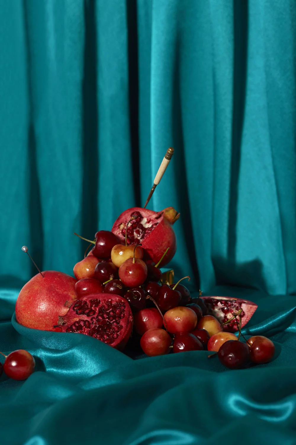 hannah-slaney-still-lfe-collective-frustrations-cherries_2409.jpg