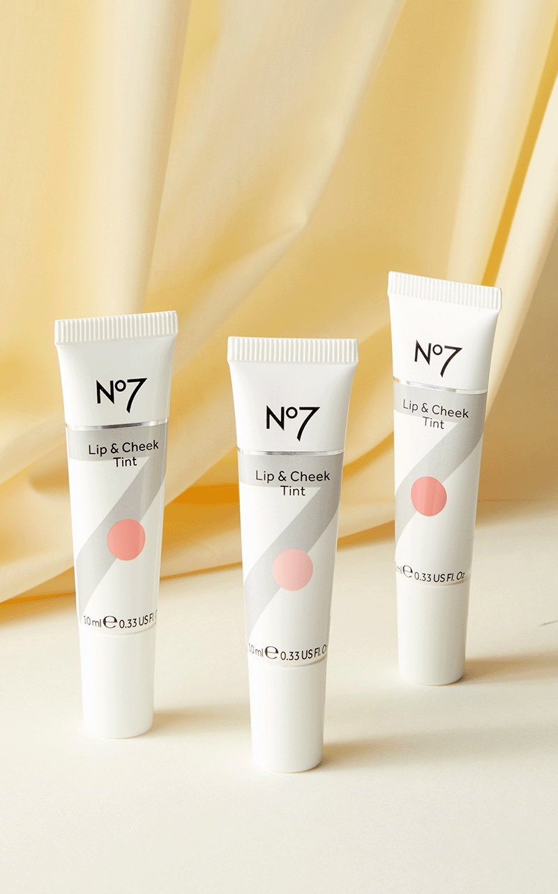 SHOT 1_GB_NO7_OCTOBER_ALWAYS_ON_CONTENT_NPD_LIP_&_CHEEK_TIN.gif