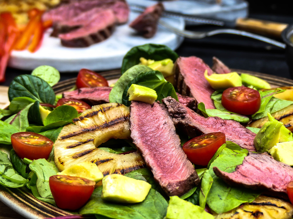 Grilled Steak & Pineapple salad10.jpg