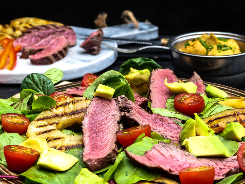 Grilled Steak & Pineapple salad12.jpg