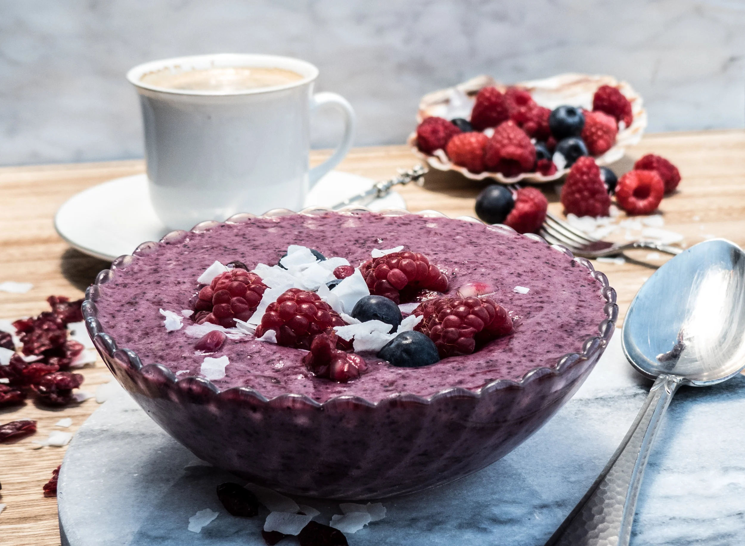 Protein fruit smoothie bowl15.jpg