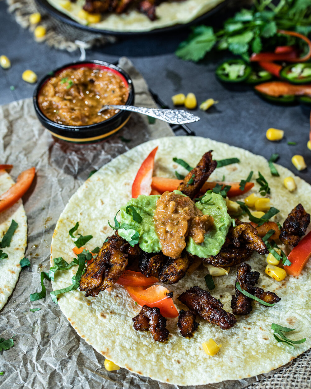 Macadamia Salsa wraps with vegan chicken12.jpg