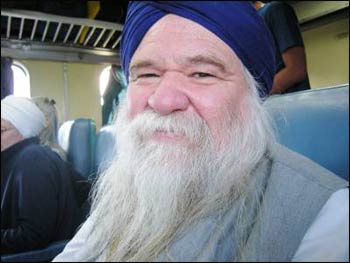 Nirinjan Singh Khalsa – Photo: Ruth Broyde Sharone