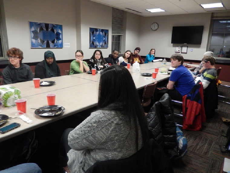 A Multi-Faith-Council Student Council meeting at the University of Minnesota – Photo: umnmfsc.com
