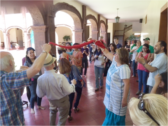 At the end of NAINConnect, a mariachi troupe showed up and people started dancing in the halls. – Photo: TIO