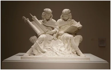 “Synagoga and Ecclesia in Our Time” by sculptor Joshua Koffman. A bronze cast version of this image was blessed by Pope Francis at St Joseph University in September 2015. – Photo: Wikipedia, Joshua Koffman