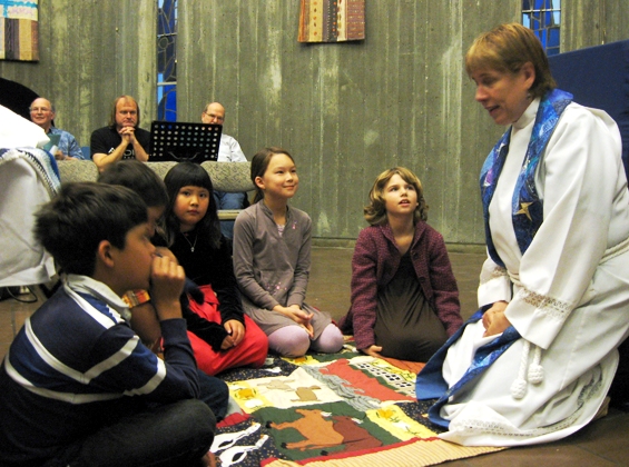Rev. Dr. Susan Strouse delivering the childrens’ sermon during Sunday worship. – Photo: Extraordinary Lutheran Ministries