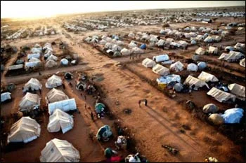 Many millions of people around the world are currently displaced from their homes because of war, conflict and persecution. – Photo: salvationarmy.ca.org