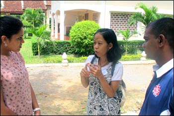 Simi Thambi (l.), Manda Andrian, and Yohan Krishnakumar, participants in YATRA training, in Siem Reap. – Photo: WCC