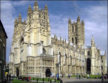Canterbury Cathedral, the seat of the Church of England – Photo: Wikipedia