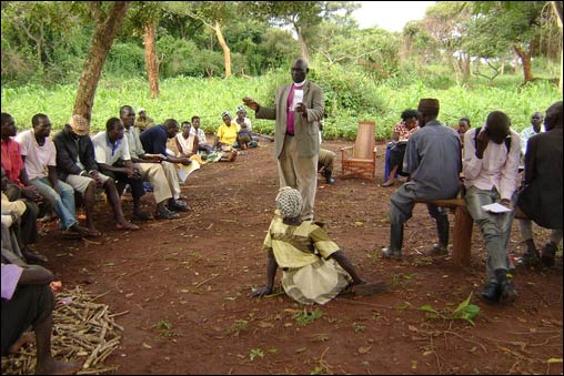 URI’s Acholi Religious Leaders Peace Initiative circle has developed mediation services in land disputes arising from the 20-year civil war in northern Uganda.