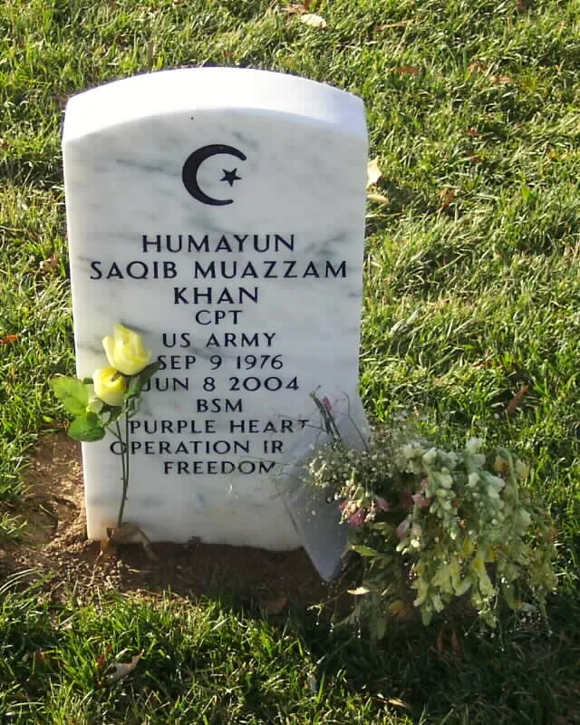 The gravestone of U.S. Army Captain Humayun Khan in Arlington Cemetery – Photo: Arlington Cemetery, M.R. Patterson
