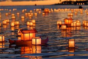 Floating Latterns at the Memorial Day 2012 celebration in Hawaii, organized by Shinnyo-en each year.