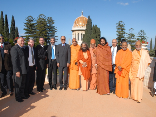 Visit to the Bahá’í Gardens in Haifa during the second Hindu-Jewish Leadership Summit – Photo: RDR