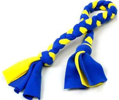 Easy-to-produce tug toy that we make with our Upper Elementary and Middle School classes – Photo: VG
