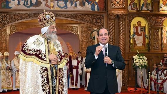 Coptic Patriarch Tawadros and Egyptian President Abdel Fattah al-Sisi at the Christmas Eve Mass – Photo: Vatican Insider