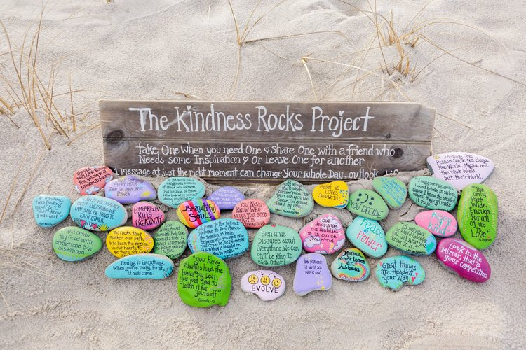 Photo: The Kindness Rocks Project