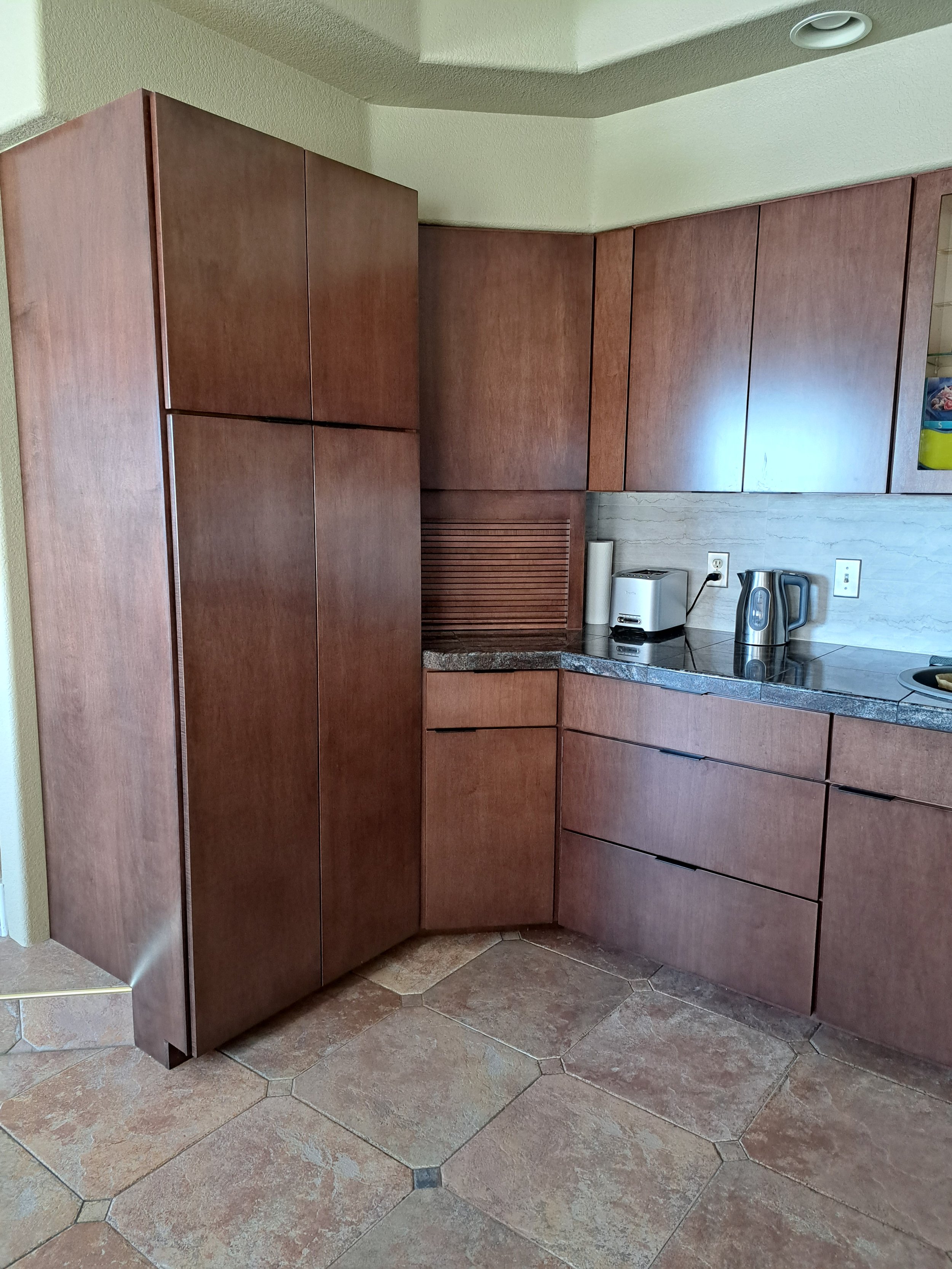 Lakewood Cabinet Refacing in Colorado.jpg