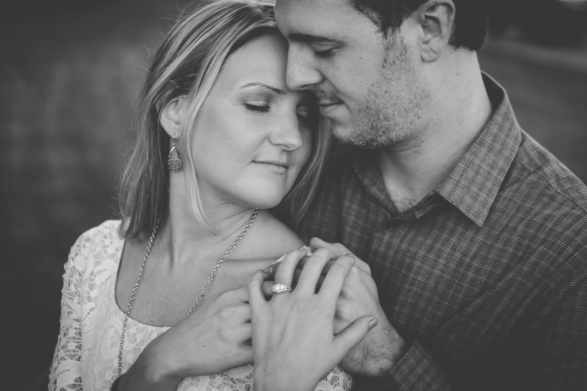 Buffalo-Engagement-Portrait-Photographer_007.jpg