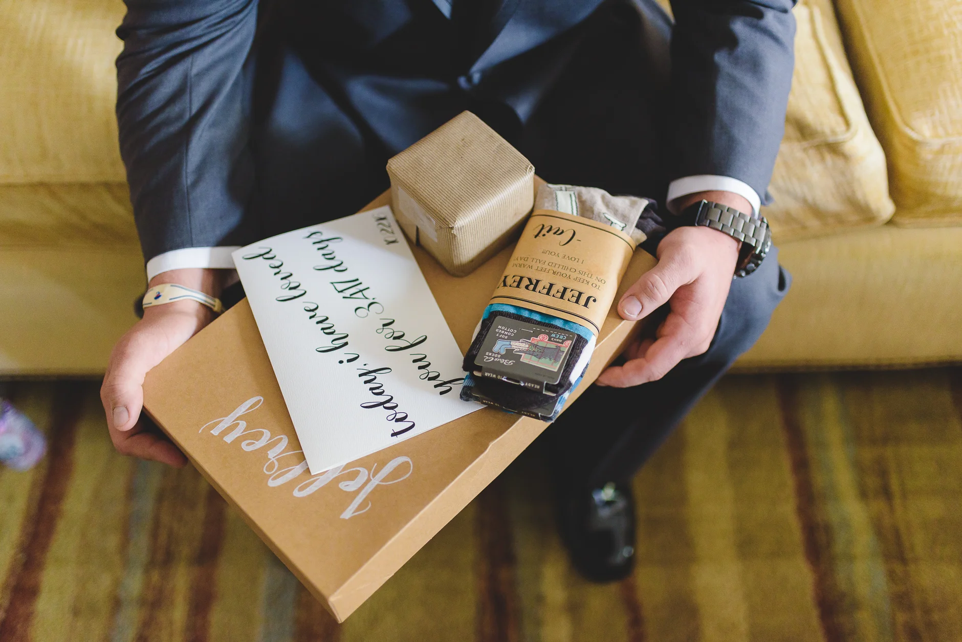 BuffaloWeddingPhotographerHayloft_012.jpg