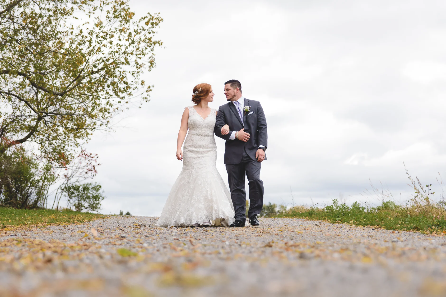 BuffaloWeddingPhotographerHayloft_044.jpg